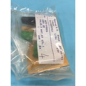 Vanne 3 voies AMAT 3870-90226, ST STI., 1/4 po VCR - Équipements et pièces semi-conducteurs de renommée mondiale chez Trusted Global - Product Image 1