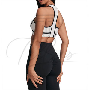 Conjunto Deportivo de 3 Piezas para Mujer, Chaqueta Deportiva Ligera y Elástica con Cierre Frontal y Logotipo, Pantalones Cortos de Cintura Alta - Product Image 2