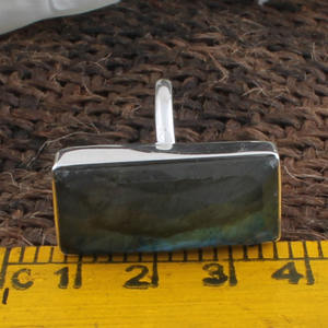 Anillo de Labradorita Natural con Plata de Ley 925, Gema Azul Brillante, Engaste Clásico en Bisel, Venta al por Mayor, Labradorita Genuina - Product Image 6