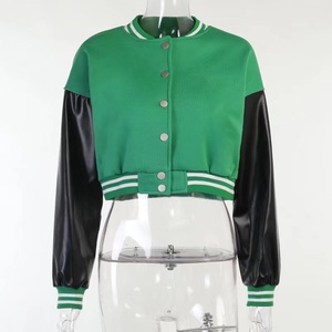 Chaqueta Varsity Corta de Lana para Mujer, Tendencia 2025, con Apliques Bordados Personalizados y Mangas de Cuero Genuino, Diseño de Moda, Venta al Por Mayor - Product Image 1