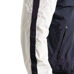 แจ็คเก็ตวาร์ซิตี้ผ้าซาติน Oem USA สำหรับผู้ชาย แจ็คเก็ตบอมเบอร์ ปักโลโก้ได้ตามต้องการ เสื้อผ้ากีฬาระดับพรีเมียม ขายส่งจากโรงงาน ราคาพิเศษ - Product Image 5