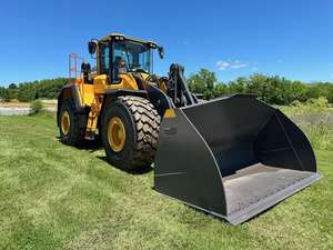 รถตักล้อยาง Volvo L220H ชั่วโมงการใช้งานต่ำ พร้อมชิ้นส่วน HYDAC เกียร์ประสิทธิภาพสูงสำหรับรถตักหน้า - Product Image 2