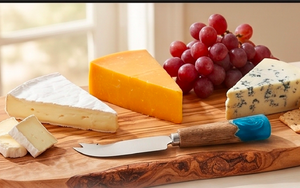 Silver Eco-Friendly <b>Cheese</b> <b>Knives</b> <b>Set</b> In Stainless Steel With Resin Handle Design For <b>Cheese</b> Cutting At Parties And Gatherings - Product Image 2