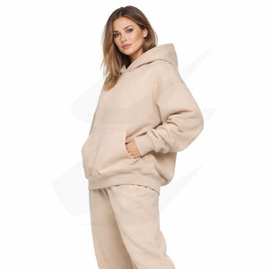 Sweat à capuche oversize pour femme en molleton de coton épais 440 g/m², couleur unie, coupe ample, avec logo en silicone 3D imprimé en relief personnalisé - Product Image 6