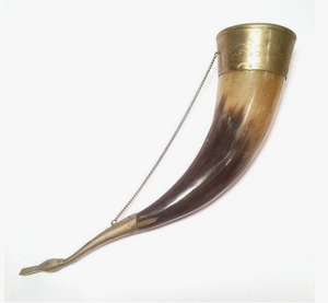 Corne à boire artisanale en corne de buffle, tasse à boisson rustique et traditionnelle - Product Image 1