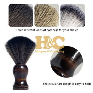 Brocha de Afeitar para Hombre de Alta Gama, Mango de Madera Negra, Pelo de Badger Súper Suave, Logotipo Personalizado, Sostenible, Lista para Enviar, para Uso en Barberías y Salones - Product Image 4