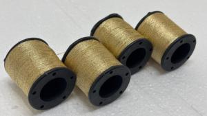 Hilo de Zari Dorado con Núcleo de Poliéster de Alta Tenacidad, Suministro de Hilo Metálico para Bordado Industrial y Tejeduría - Product Image 2