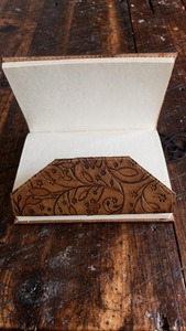 Mini Diario de Cuero Hecho a Mano con Encuadernación Térmica, Diario Rústico Vintage, Lápiz Incluido, Regalo - Product Image 4