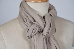 Estola de Cachemira de Lujo, Lana Fina Teñida a Mano, Suave y Ligera, Chal Elegante de Diseñador, Ideal para Bodas Étnicas - Product Image 6