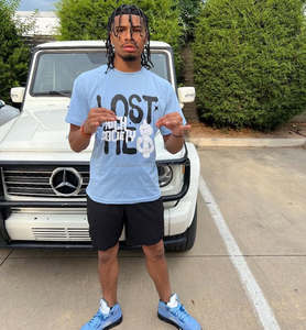 เสื้อ320gsm ผู้ชายโอเวอร์ไซส์สไตล์สตรีทแวร์กันรอยยับระบายอากาศพิมพ์ลายตัวอักษรหลากสี - Product Image 3