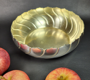 Nuevo frutero metálico hecho a mano, vajilla de mesa de la mejor calidad, frutero metálico clásico indio de alta gama, el más vendido. - Product Image 2