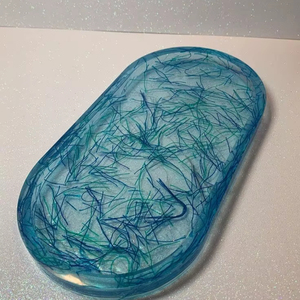 Bandeja de Servir de Resina Hecha a Mano para Decoración del Hogar, con Diseño Artesanal y Patrones de Color Únicos - Product Image 1