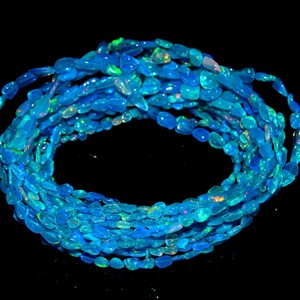 Perles de pierres précieuses en opale bleue éthiopienne naturelle, forme de pépite lisse, 4x3-7x5mm, perles d'opale de feu Welo pour la fabrication de bijoux, brins de 16 pouces - Product Image 3