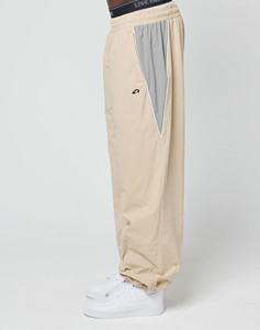 <b>Men's</b> <b>Brown</b> <b>Cargo</b> Pants Oversized Nylon Techwear Utility Trousers with Multi Pockets OEM Wholesale Manufacturer - Product Image 3