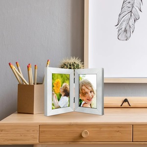 Ensemble de cadres photo rectangulaires en bois modernes, pliables, pour affichage mural, orientation verticale, double support pour photos - Product Image 5