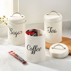 Ensemble de 3 boîtes en métal blanc crème pour thé, café et sucre avec poignées et couvercles, contenants de rangement pour comptoir de cuisine - Product Image 1