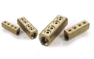 ชิ้นส่วนไฟฟ้าอุตสาหกรรมขั้วต่อแบบ3รูเทอร์มินอลบล็อกทองเหลืองกลึง CNC - Product Image 2