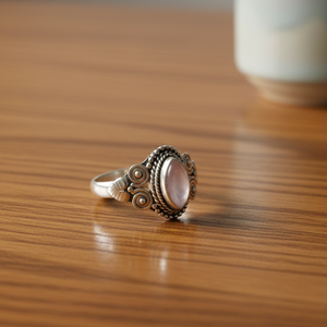 Bague en argent sterling 925 avec quartz rose naturel, faite à la main, style bohème, pierre marquise, design spirale vintage, bijoux pour femmes, cadeau de Noël pour elle - Product Image 1