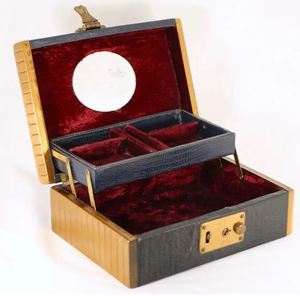 กล่องใส่เครื่องประดับสุดหรู กล่องโลหะสำหรับเก็บรักษาเครื่องประดับอย่างมีสไตล์ กล่องใส่เครื่องประดับสุดหรู กล่องโลหะสำหรับเก็บรักษาเครื่องประดับอย่างมีสไตล์ - Product Image 2