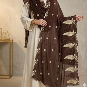 Vente en gros OEM : Long châle hijab pour femme, broderie florale en strass, léger, respirant, multicolore, été, logo personnalisé - Product Image 1