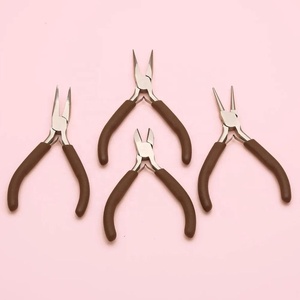 Ensemble de pinces pour bijoutiers : kit de 5 pièces pour la création de bijoux et le travail du fil - Product Image 6