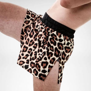 Shorts pour femmes à imprimé léopard, coupe régulière, séchage rapide, polyester, cordon de serrage à la taille, vêtements de sport - Product Image 4
