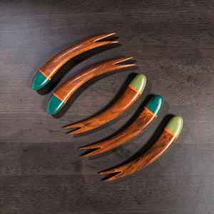 Fourchettes à fruits de luxe en bois d'acacia, design poisson, écologiques, à long manche, élégantes, faites à la main, ensemble de couverts pour fête à prix abordable - Product Image 1