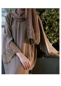 Robe Abaya élégante pour femmes, rose uni, ouverte devant, avec hijab assorti, longueur complète, tenue modeste, manches droites, col rond, polyester - Product Image 2