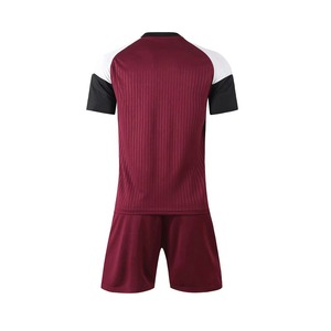 Conjunto de Uniforme de Fútbol Personalizado 2026, Nuevo Diseño, Camiseta de Fútbol de Manga Corta, Transpirable, OEM, Venta al Por Mayor, Ropa Deportiva Más Popular - Product Image 2