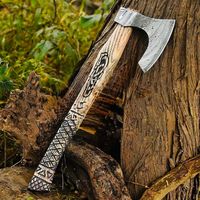 Hache de camping durable à lames en acier Damas multi-usages, manche en bois gravé, hache à barbe viking pour fendre le bois