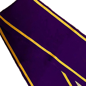 Ensemble bonnet et écharpe longue tricotée violet et or Omega Psi Phi, tenue d'hiver grecque assortie pour fraternité, idéal pour l'école et l'université, 100 % acrylique - Product Image 3