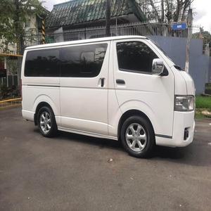 Compre TOYOTA Hiace, Autobús Usado en Stock, Entrega Rápida, Buen Estado, Funcionando Excelente, Usado en Buenas Condiciones y Como Nuevo - Product Image 1