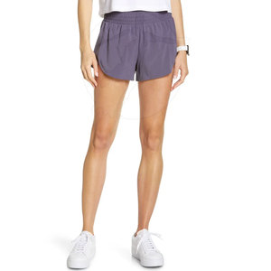 Shorts de sport pour femmes, taille mi-haute, couleur unie, sans couture, taille élastique, spandex respirant, avec poches, pour la course à pied et le fitness - Product Image 5