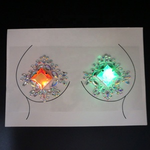 Em estoque Halloween <span class=keywords><strong>DIY</strong></span> Make Up Gems LED Light Glowing Mermaid Face Jewels para Maquiagem Rave Festival - Product Image 4