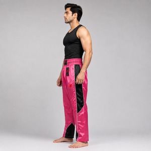 Pantalon de kick-boxing haute performance offrant un confort léger, une conception respirante et une qualité athlétique fiable. - Product Image 4