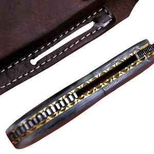 Cuchillo Artesanal para Exteriores de Acero de Damasco con Hoja Fija, Mango Decorativo de Madera y Funda de Cuero para Caza, Camping y Senderismo - Product Image 4