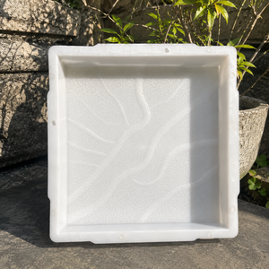 Moule en PP 400 × 400 × 50 mm pour pavés en béton texturé effet nuage - Product Image 1