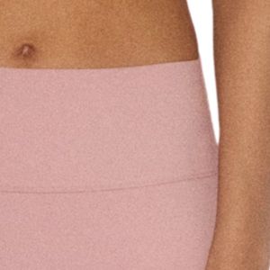 Leggings de yoga évasés pour femmes, taille haute, extensibles, confortables et respirants, pour l'entraînement, le fitness, la gym et les activités sportives - Product Image 5