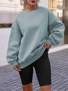 Sweat-shirt surdimensionné bleu clair à col rond pour femme, pull décontracté et confortable, mode automne, tenues pour femmes - Product Image 2