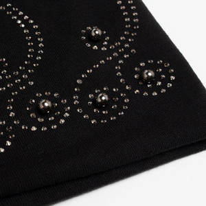 Chapeau d'hiver confortable en tricot ample personnalisable, orné de pierres brillantes et de cristaux, avec broderie 3D chic en laine mélangée - Product Image 4