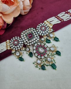 Elegant Kundan Pearl Strand Choker <b>Necklace</b> Set With Earrings And Mangtika Traditional Ethnic Festive Wear Jewellery Collections - Product Image 5