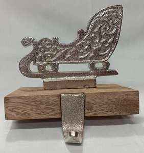 Soporte para Calcetines Navideños de Lujo, Duradero, Elegante y Moderno, Decoración Navideña de Metal a Precio Económico - Product Image 1