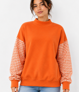 Sweat-shirt personnalisé pour femme à col montant, motif gingham, lettres appliquées, manches patchwork, épaules tombantes, coupe oversize, fabrication sur mesure - Product Image 5