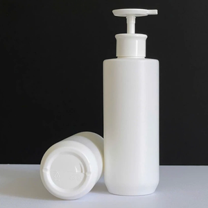 Botella de HDPE de 500 ml con Bomba, Color Personalizado, Base Horizontal con Asa Blanca, Envase Cosmético para Limpiador y Champú, OEM ODM - Product Image 2