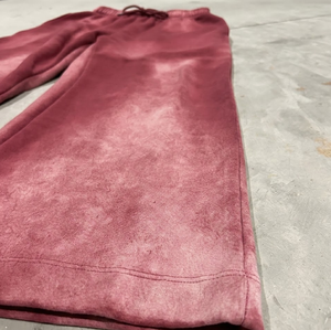 Pantalon décontracté léger pour homme Askar, coupe large, en polyester tissé, imprimé lettres, avec fermeture éclair, cordon de serrage et taille élastique, couleur unie rouge - Product Image 2