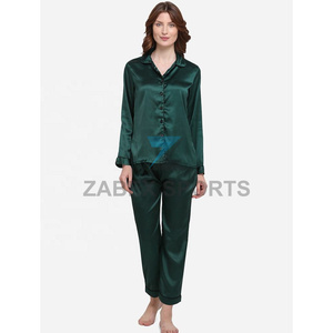 Ensemble de pyjama 2 pièces en satin pour femmes OEM avec logo personnalisé, fermeture à cordon, séchage rapide et respirant, tissu polyester/coton - Product Image 3