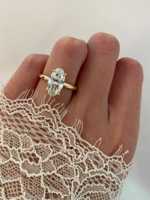 Bague de fiançailles solitaire ovale en diamant de laboratoire de 3 carats, sertissage tulipe, tendance, plaqué or 18 carats, bague d'anniversaire