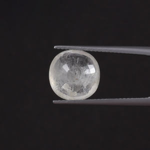 พลอยไพลินสีน้ำเงินธรรมชาติทรงกลมเจียระไนบริลเลียนต์ น้ำหนัก 8.29 กะรัต ขนาด 11x11 มม. รับรองโดย IGI เกรด AAA สำหรับขายส่งและทำเครื่องประดับ - Product Image 3