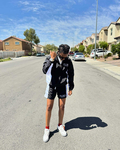 Ensemble de survêtement coupe-vent personnalisé respirant en nylon avec short et veste zippée deux pièces - Product Image 6