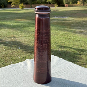 Bouteille d'eau en cuivre tendance : design viral, couleur unie, personnalisable - Product Image 1